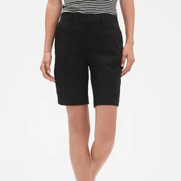 GAP Bermuda Stretch Shorts - Picture 1 of 11